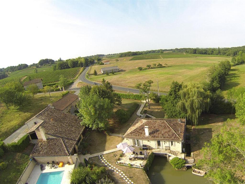 ホテル Moulin Notre Dame Saint-Genès-de-Castillon エクステリア 写真