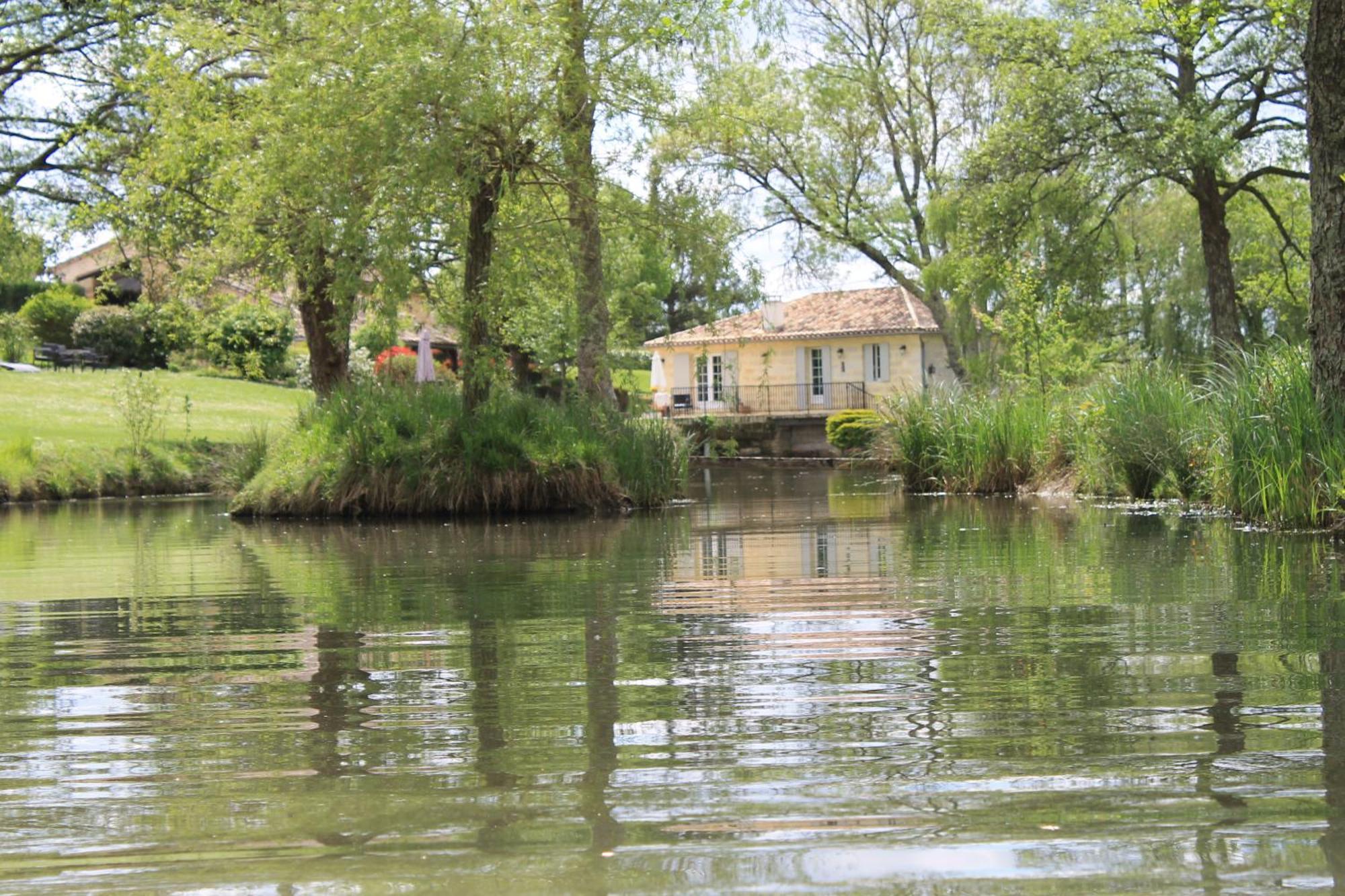 ホテル Moulin Notre Dame Saint-Genès-de-Castillon エクステリア 写真