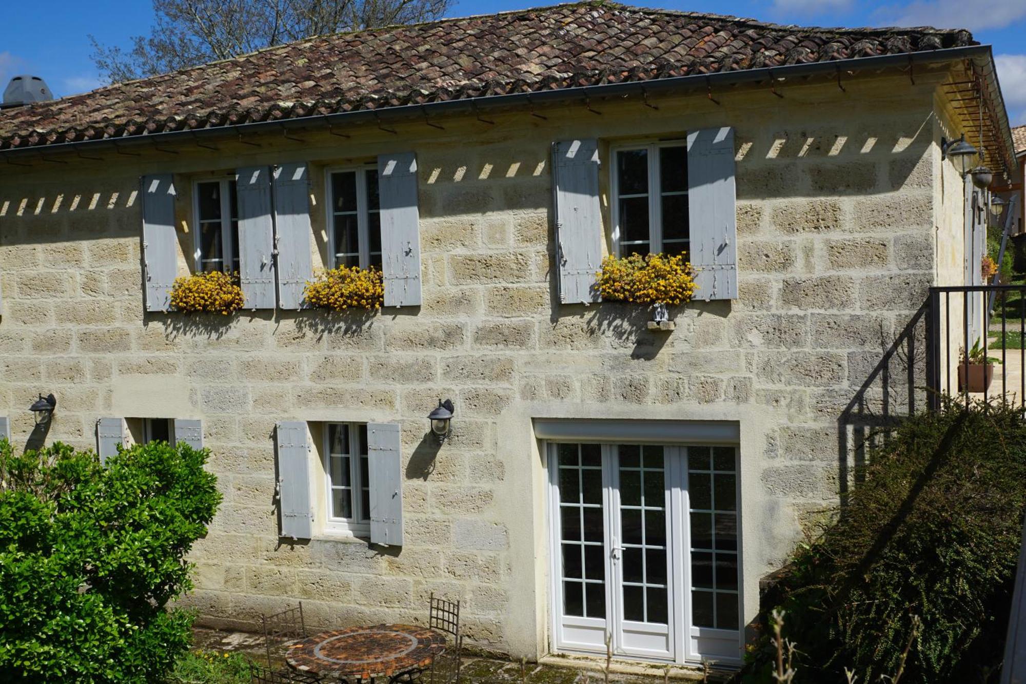 ホテル Moulin Notre Dame Saint-Genès-de-Castillon エクステリア 写真