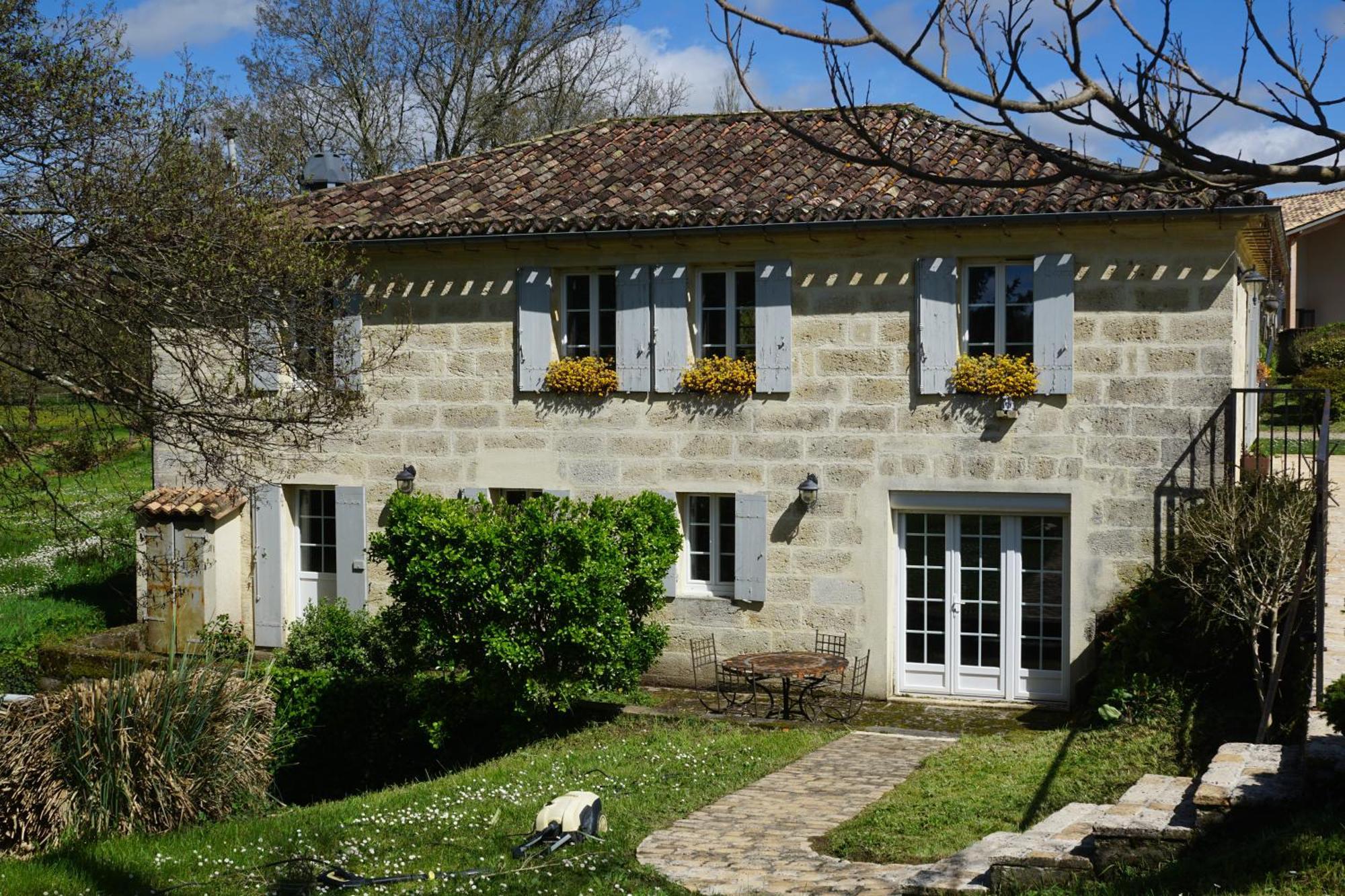 ホテル Moulin Notre Dame Saint-Genès-de-Castillon エクステリア 写真